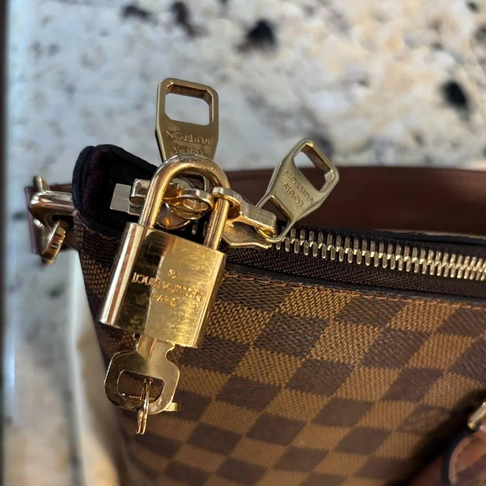 Louis Vuitton Belmont Damier Ebene shoulder handbag - Authentic without pochette